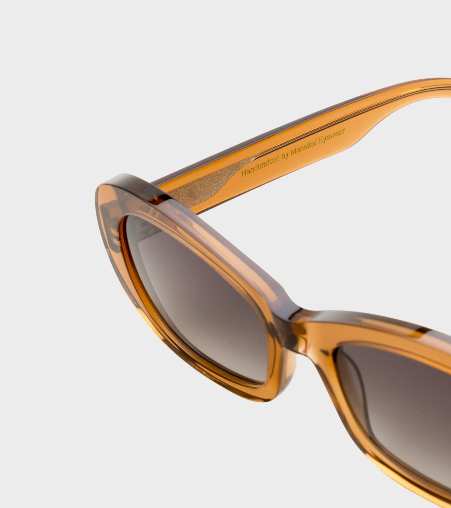 Belle Cola/Grey Gradient Lens