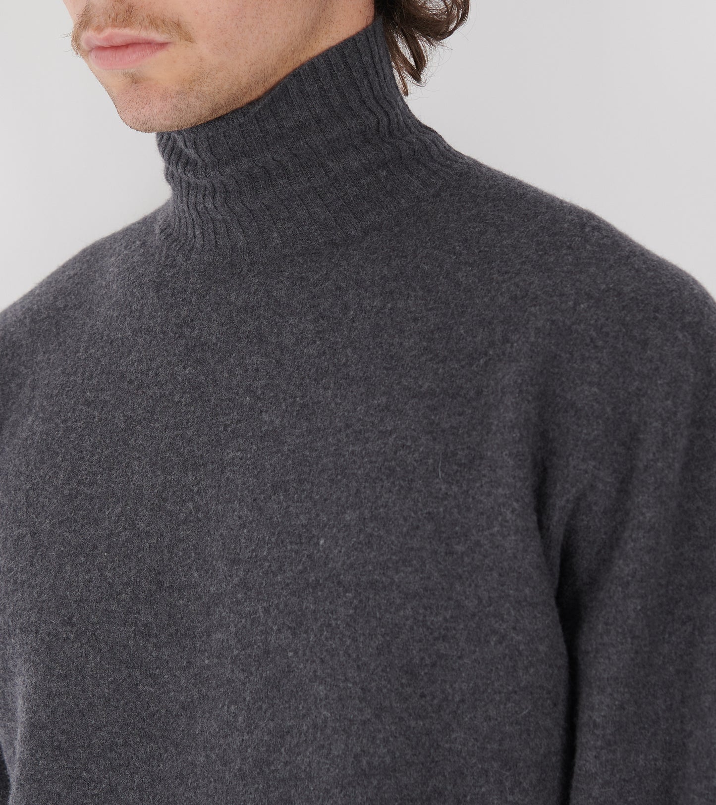 Long-sleeved Turtleneck Jumper Grey