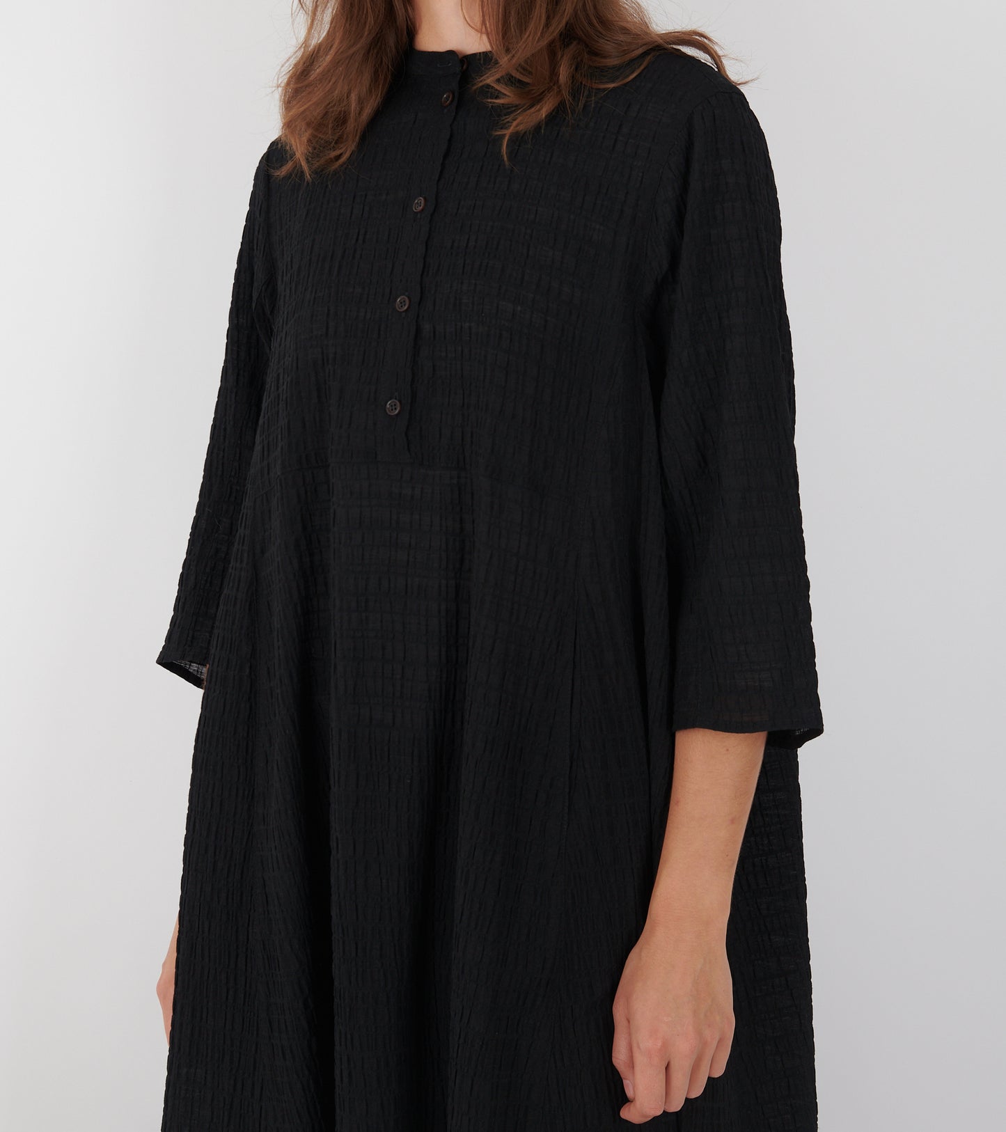 Low Pulse Dress Black