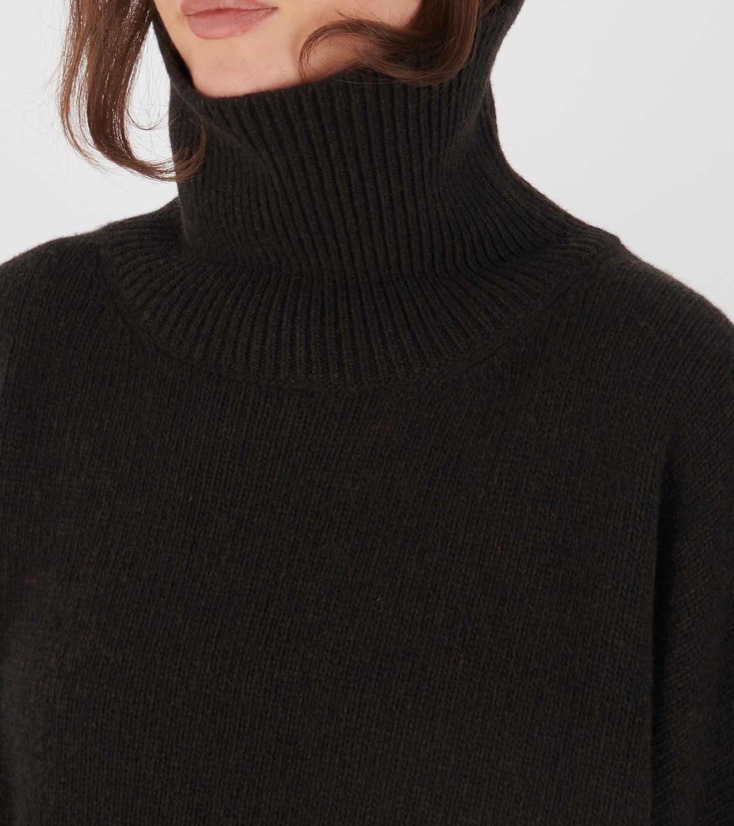 Silene T-neck Deep Brown