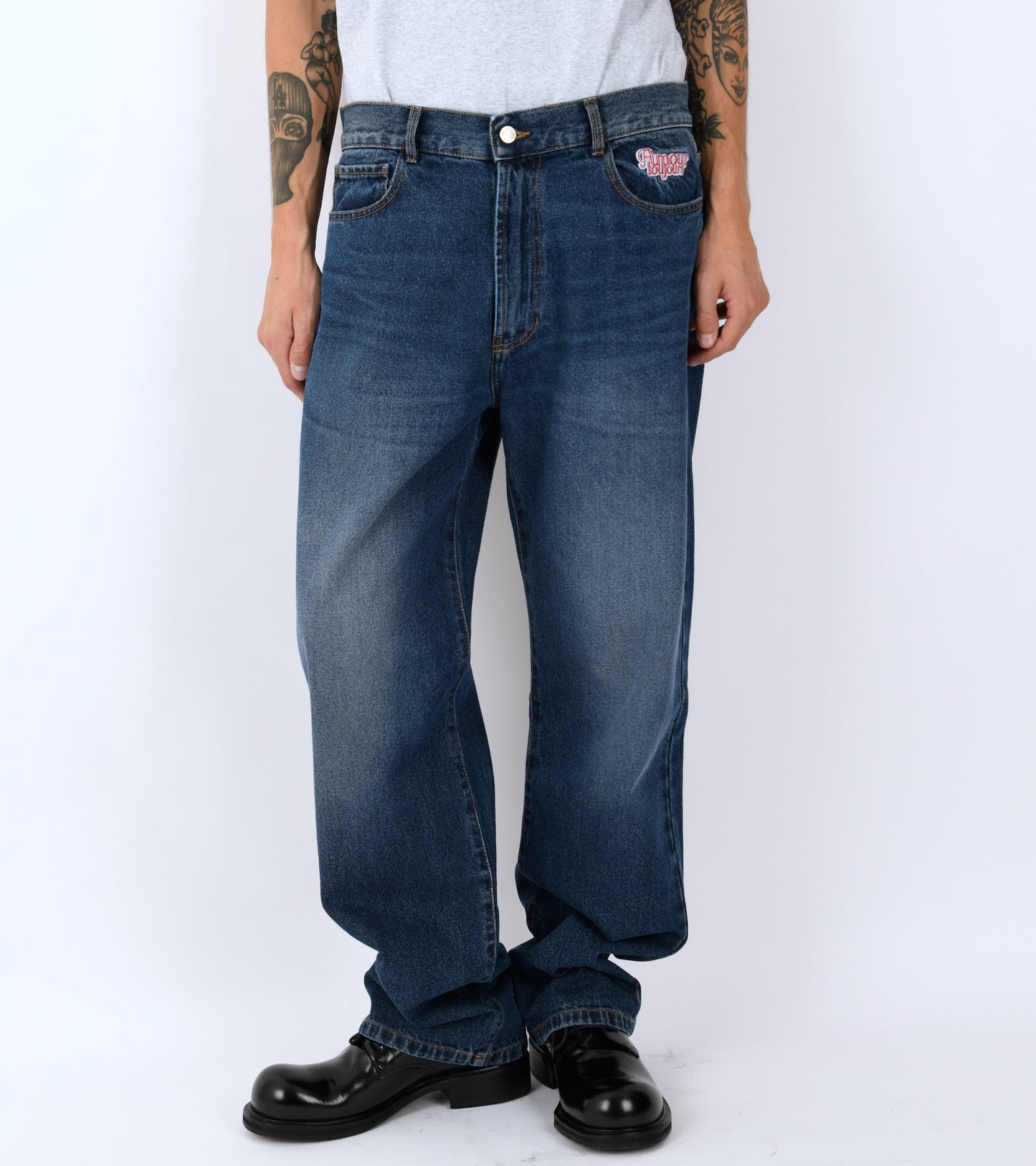 Back Pocket Pleasures Jeans Washed Blue