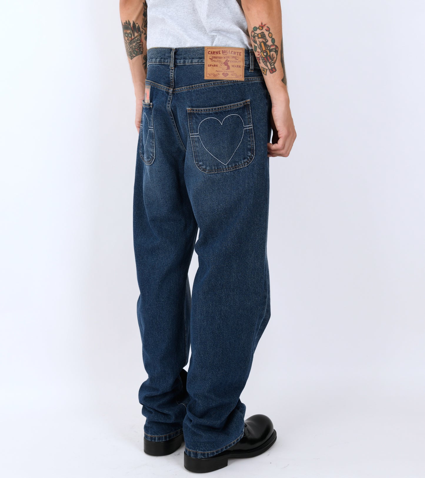 Back Pocket Pleasures Jeans Washed Blue