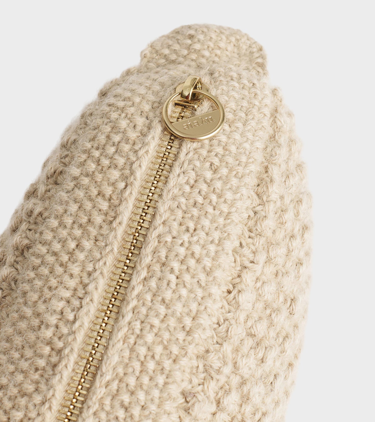 Helen Classic Clutch Wheat