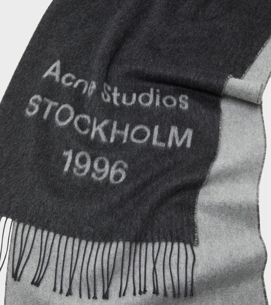 Wide Logo Scarf Black/White