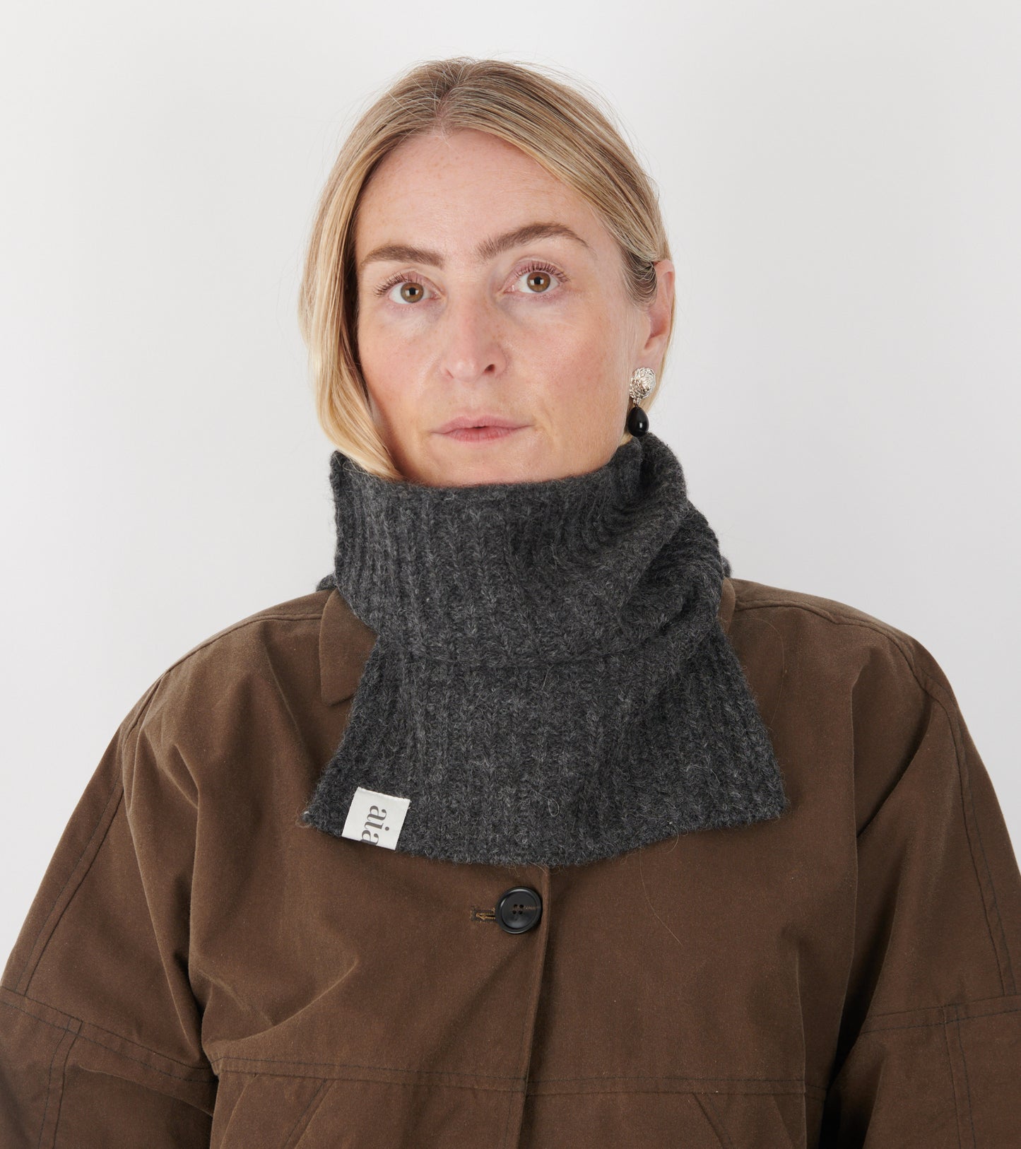 Nellie Neck Warmer Pure Dark Grey