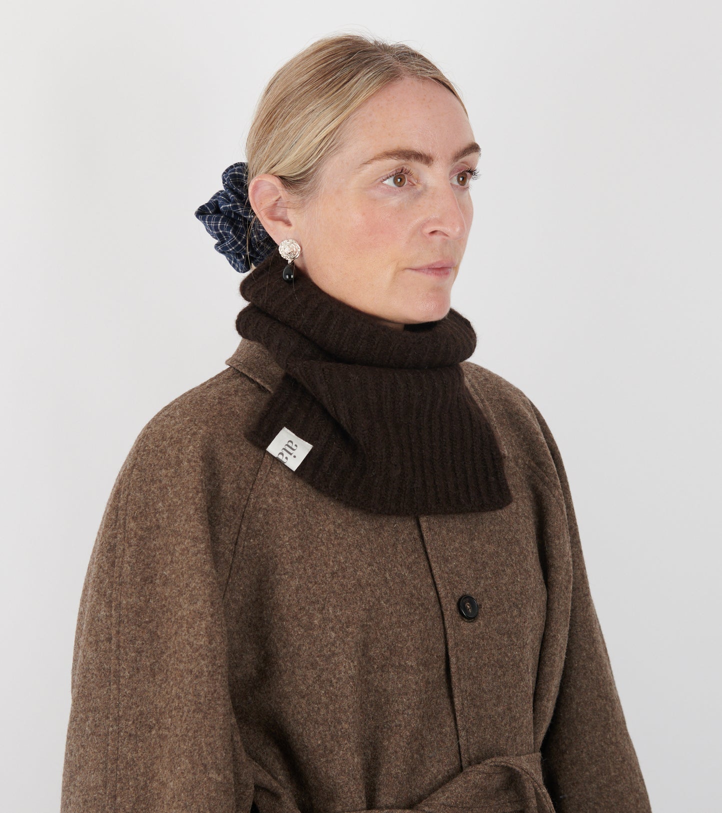 Nellie Neck Warmer Pure Chocolate