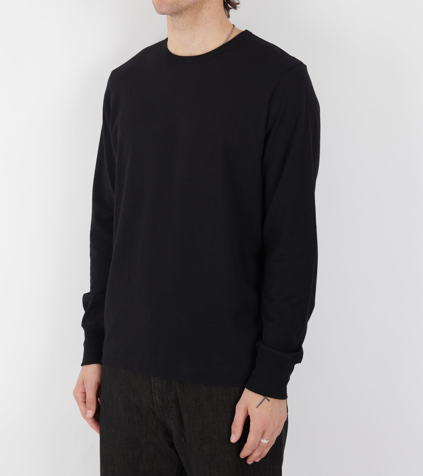 2M15 Crewneck Longsleeve Deep Black
