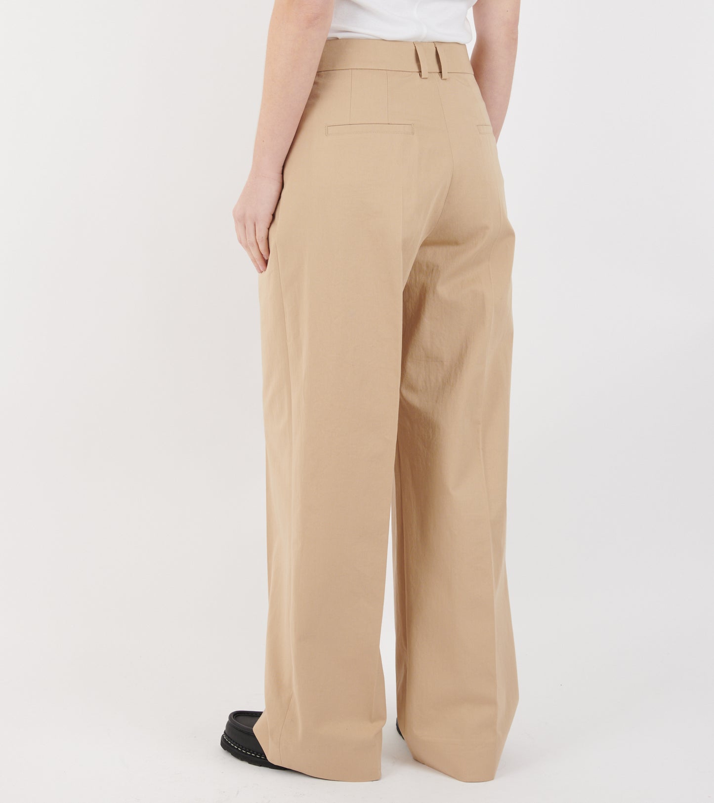 Cotton Wide-leg Tailored Trousers Beige