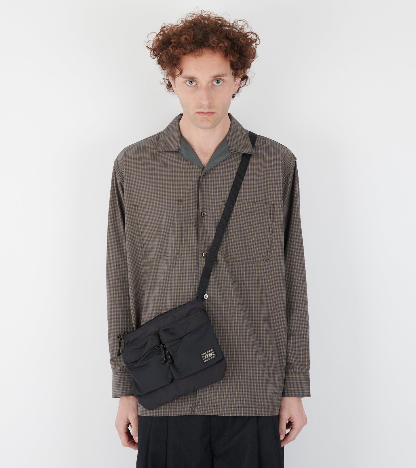 Force Shoulder Bag Black
