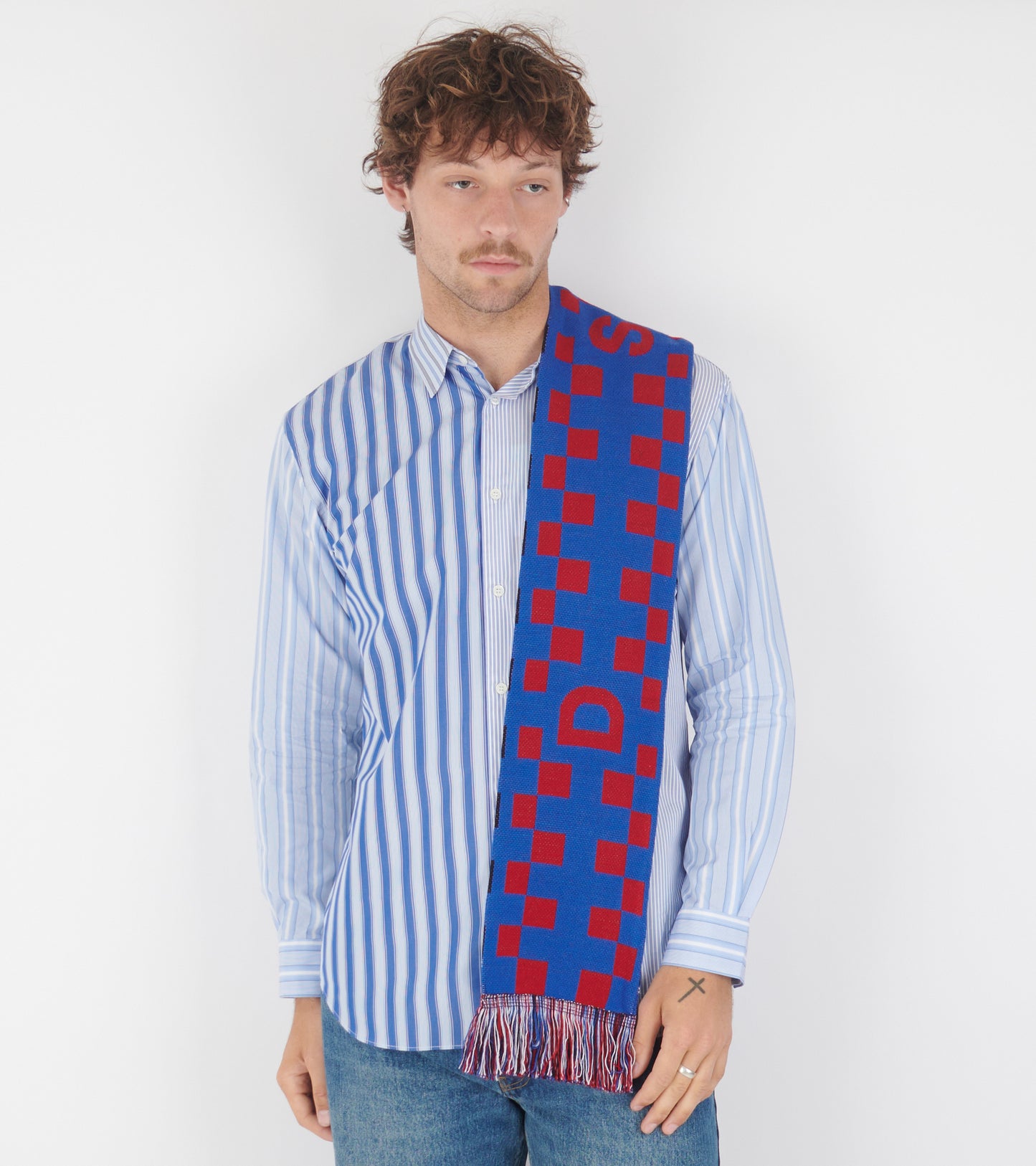 DSM Beautiful Chaos Football Scarf Red/Black/Blue/White