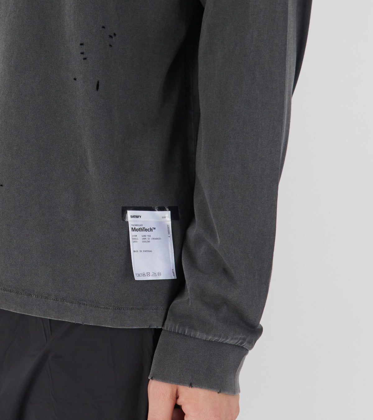 MothTech Long Tee Aged Black SAB