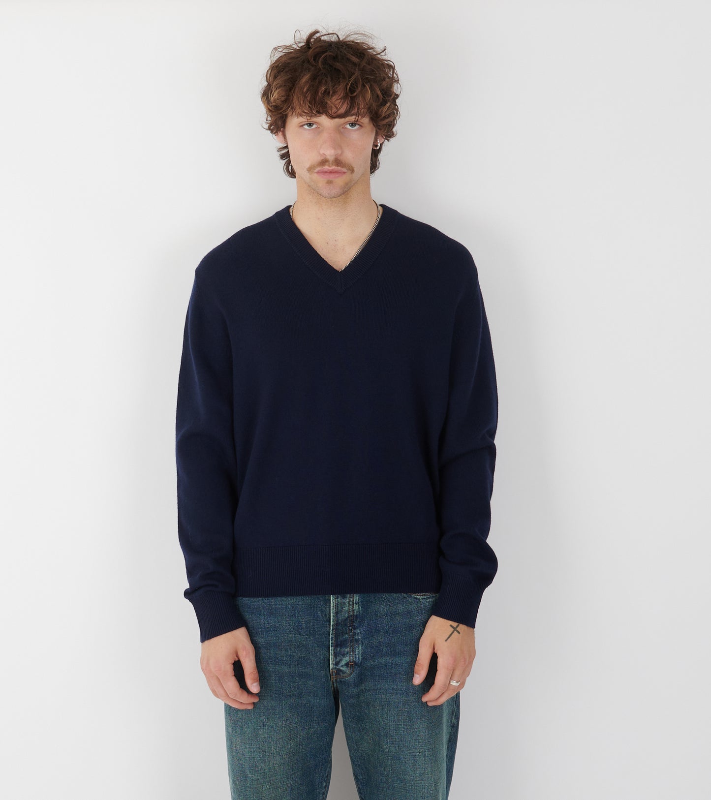 Moon Merino V Neck Navy
