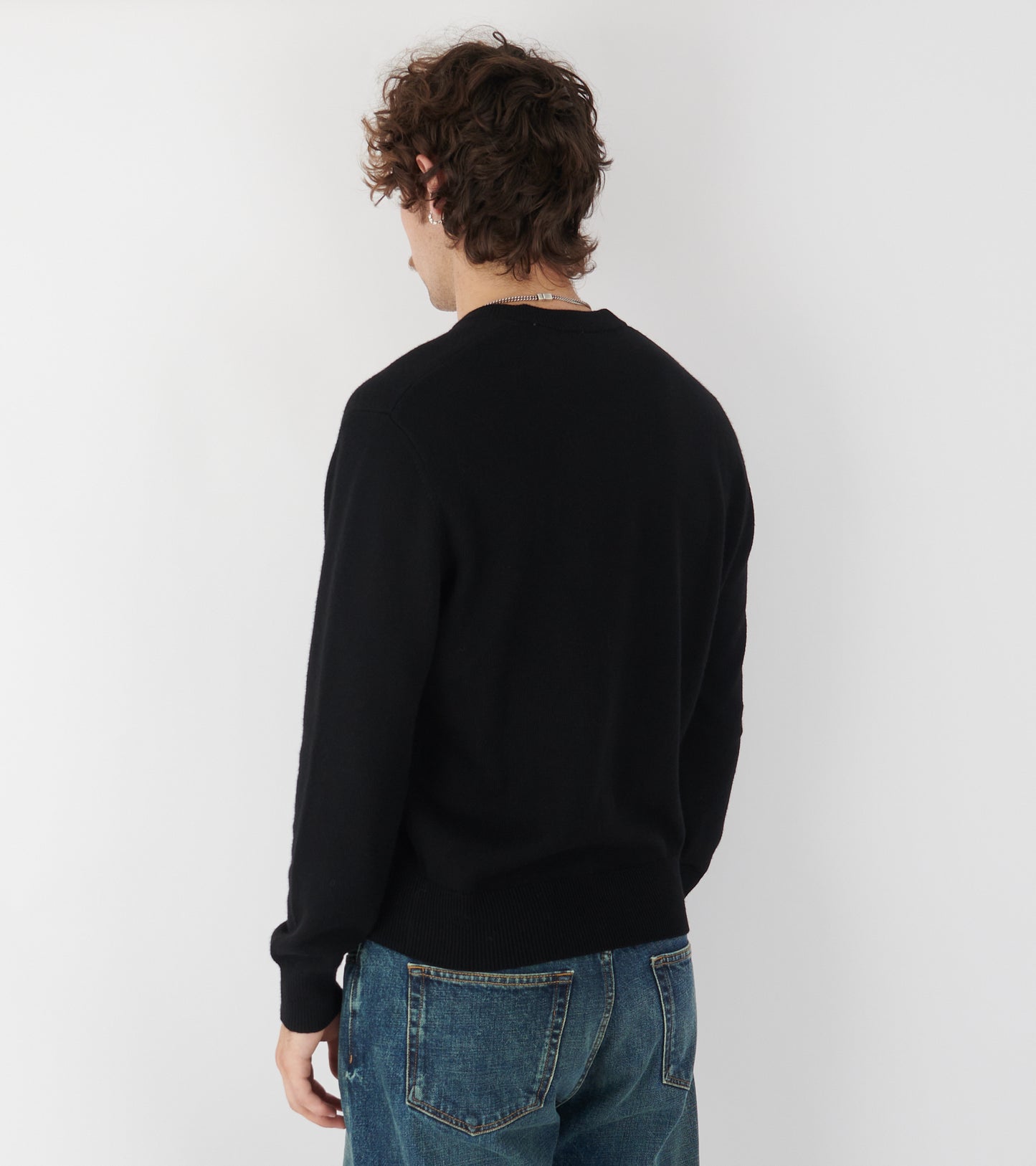 Moon Merino V Neck Black