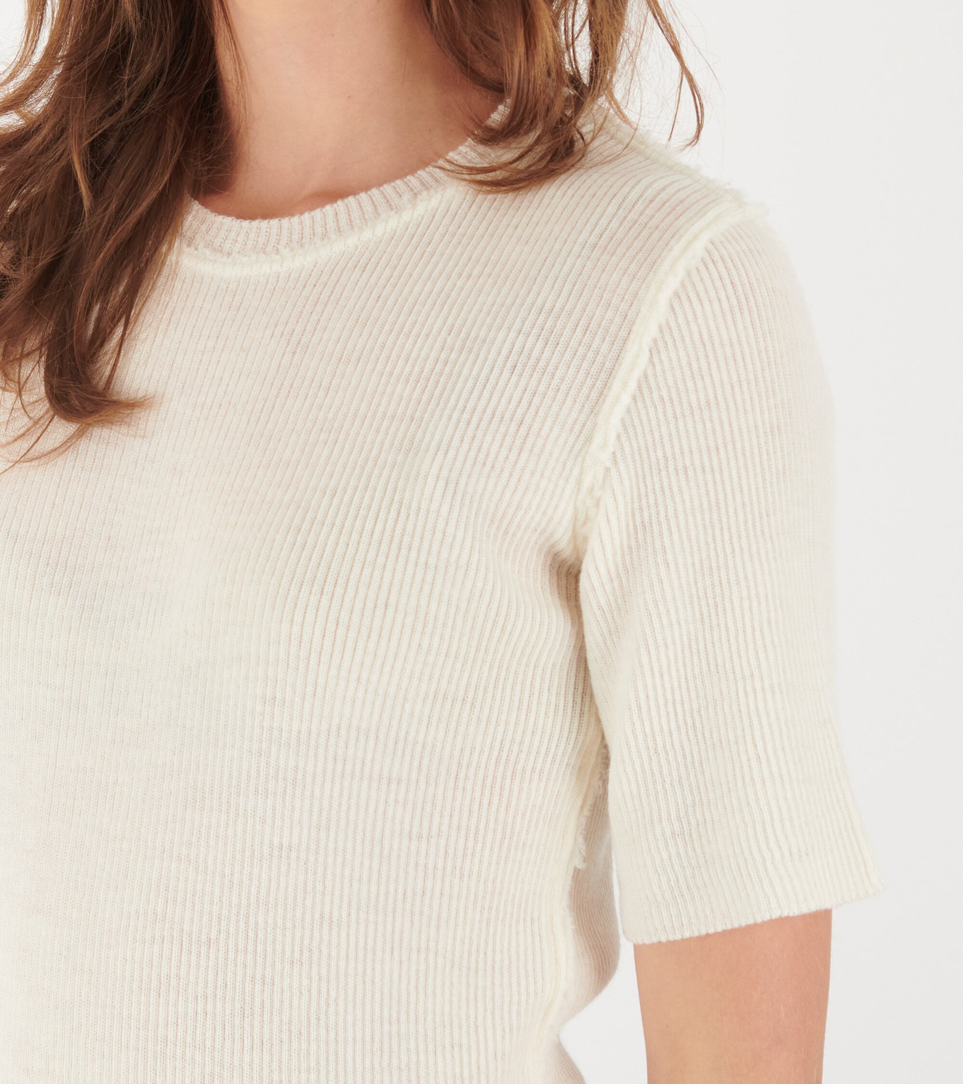 Brita T-shirt Off-white
