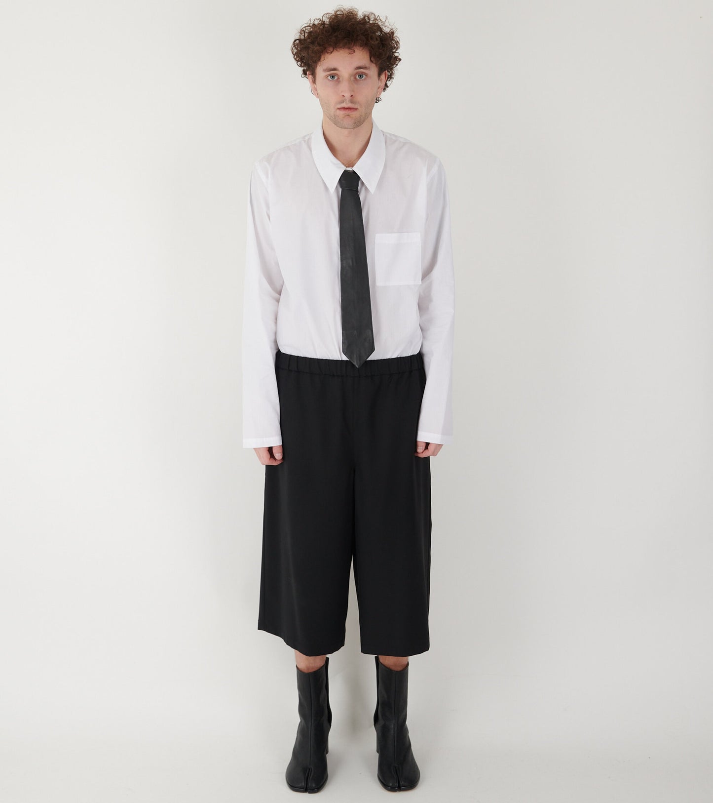 Poplin Wool Bermuda Shorts Black
