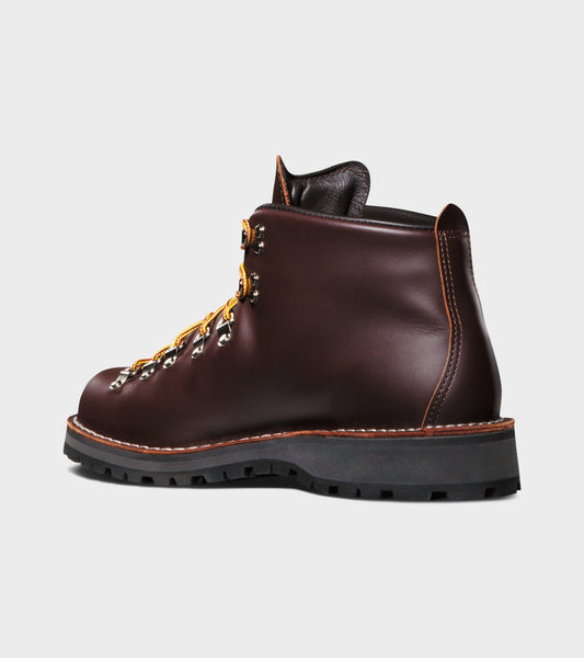 Mountain Light Boots Dark Brown