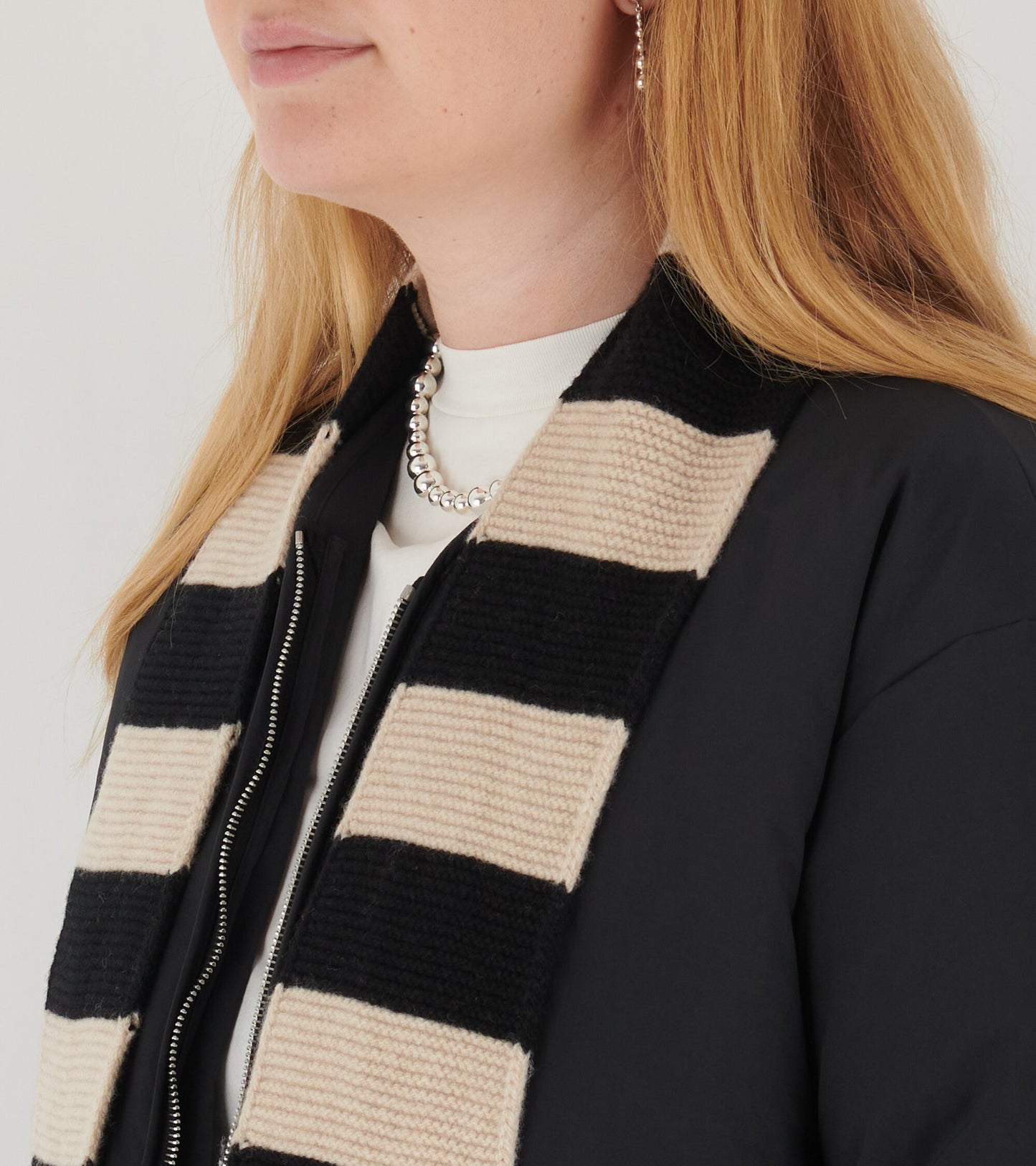 Small Bold Striped Garter Stitch Scarf Black/Oatmeal