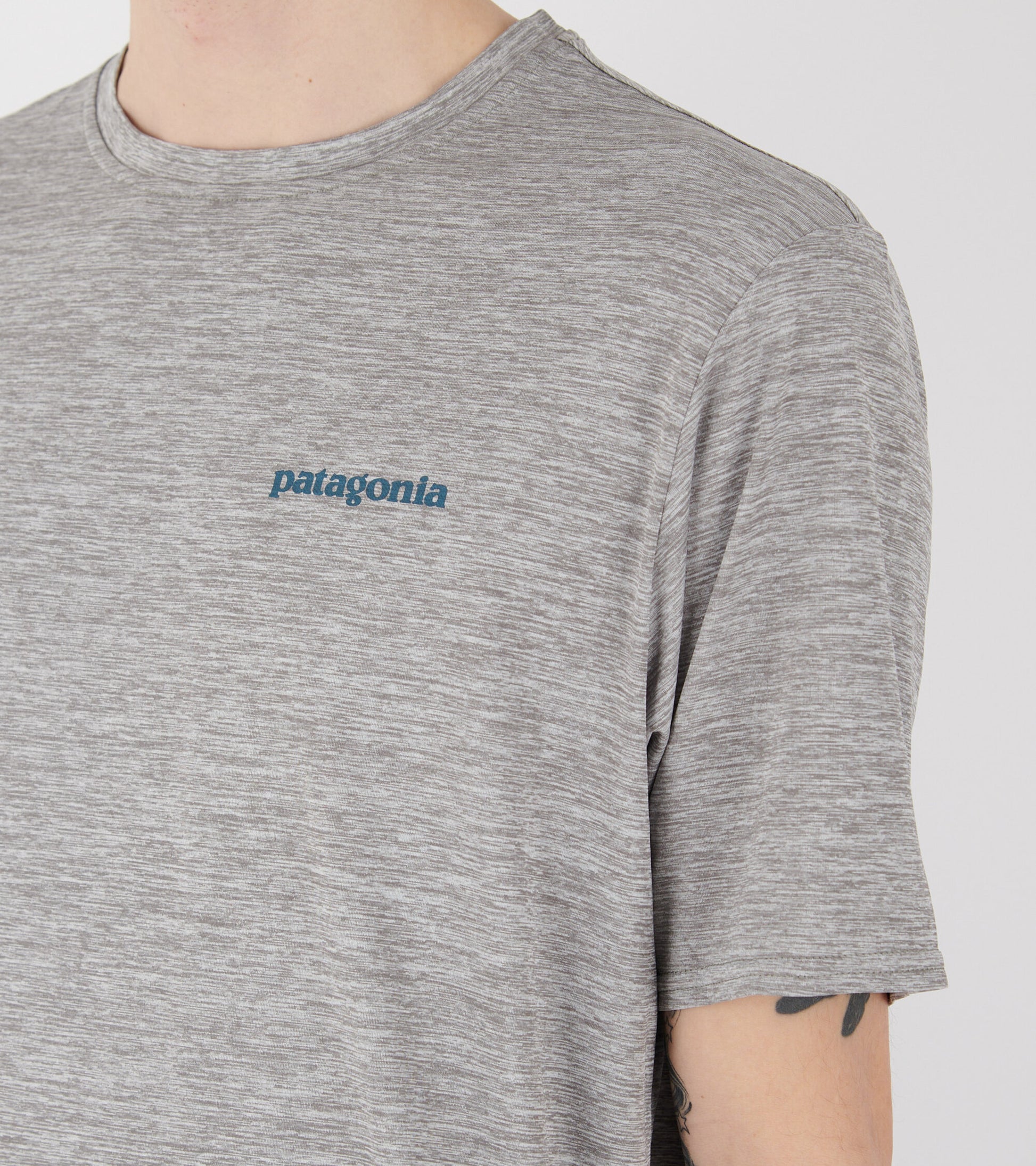 M's Cap Cool Daily Graphic Shirt Waters Feather Grey