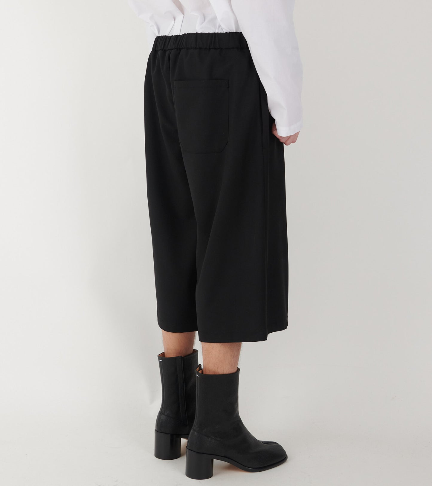 Poplin Wool Bermuda Shorts Black
