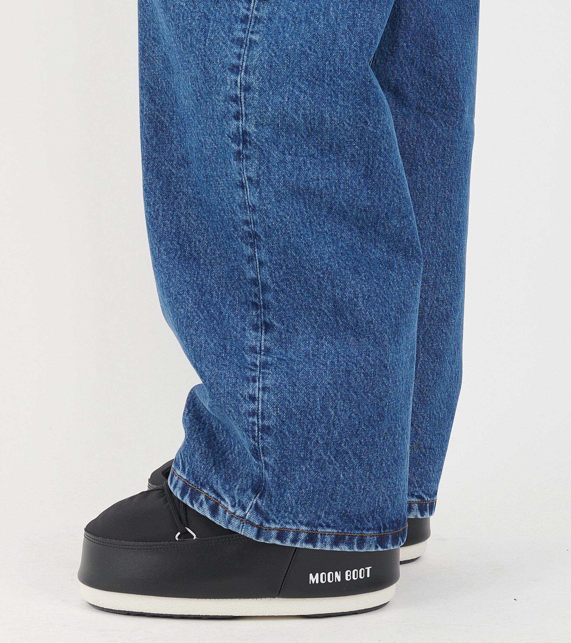 Moon Boot Icon Low Nylon Black