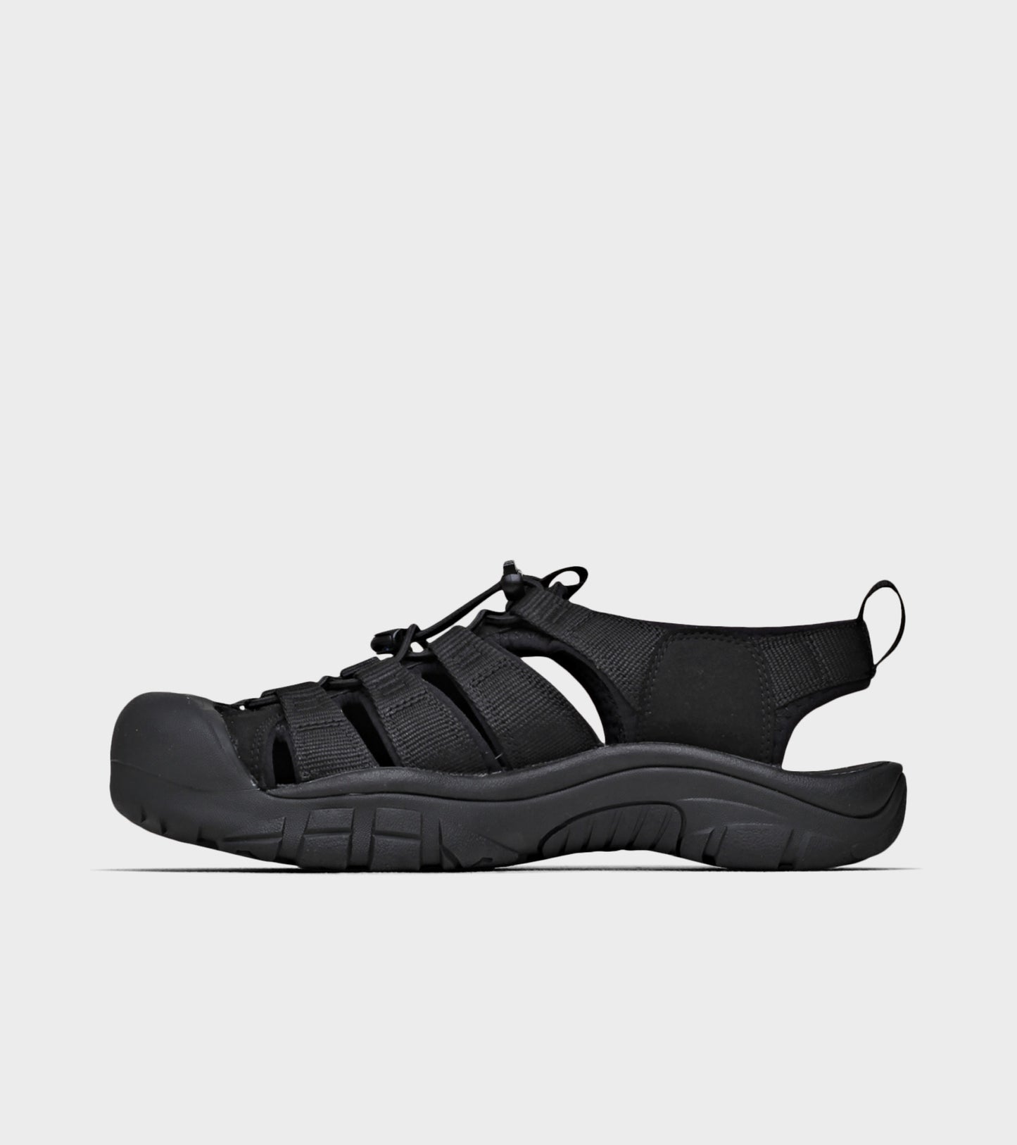 Newport H2 W Triple Black