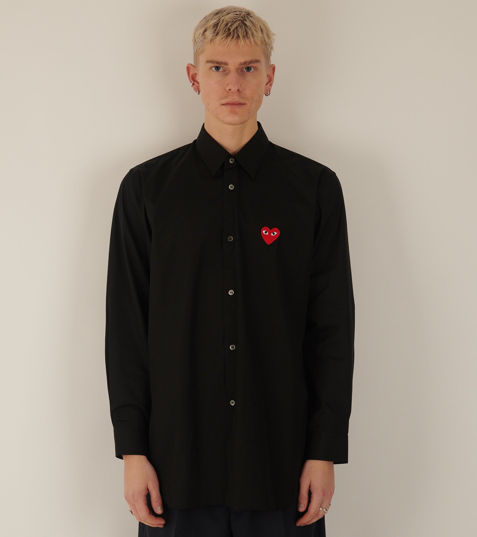 M Red Heart Shirt Black