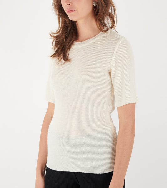 Brita T-shirt Off-white