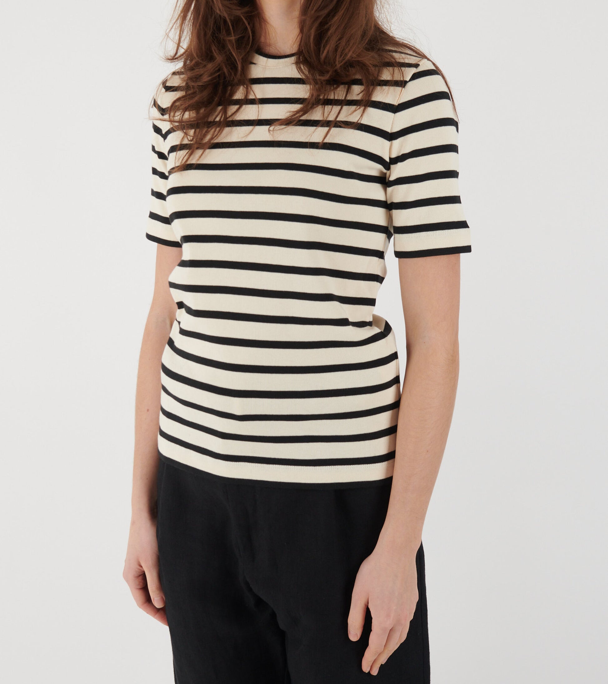 Striped S/S Crew Neck T-shirt Off-white/Black