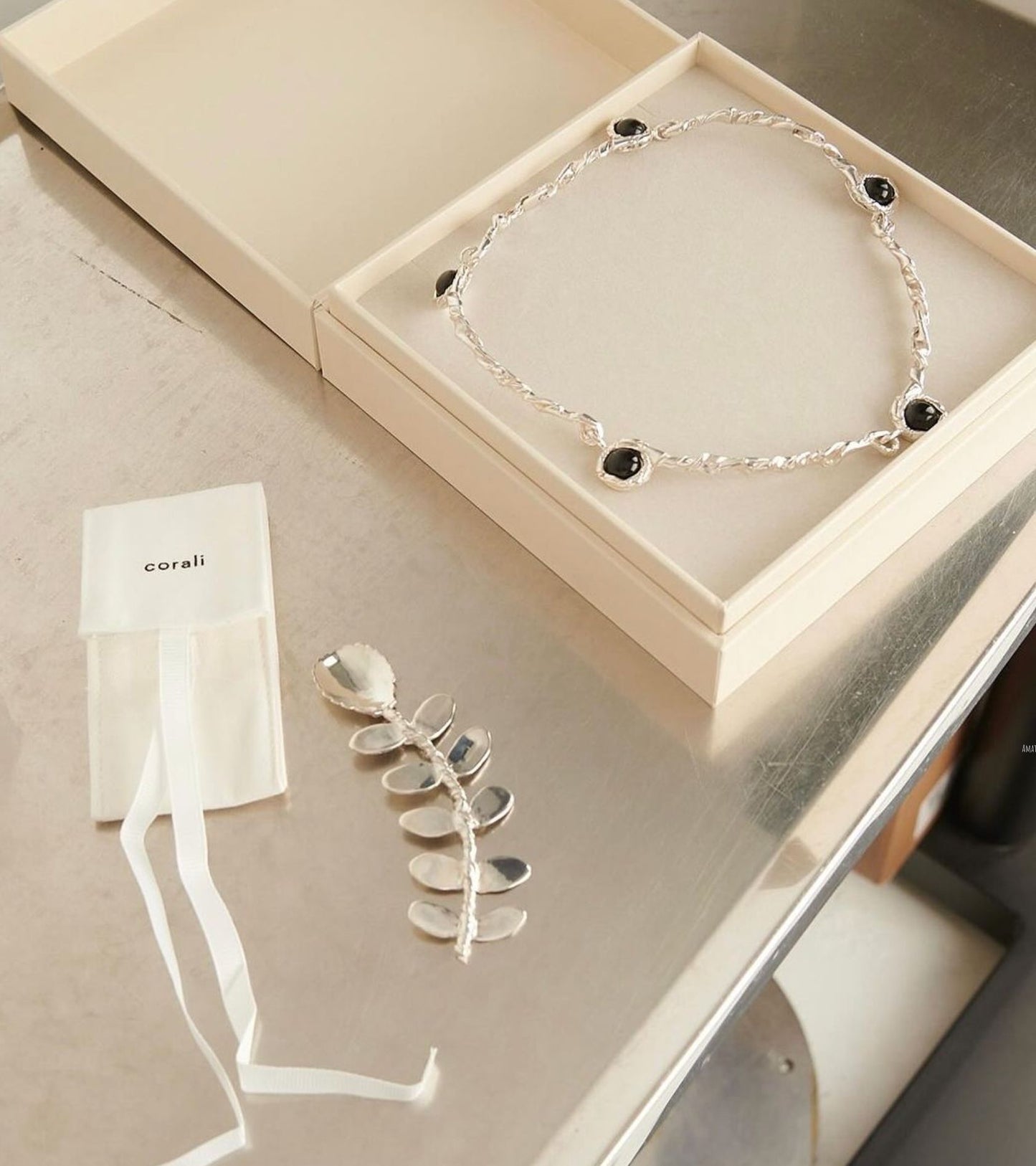 Lago Necklace Silver