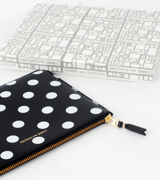 Dots Clutch Black/White