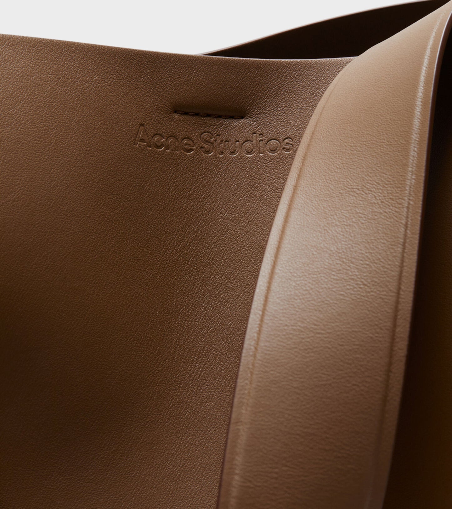 Musubi Midi Camel Brown