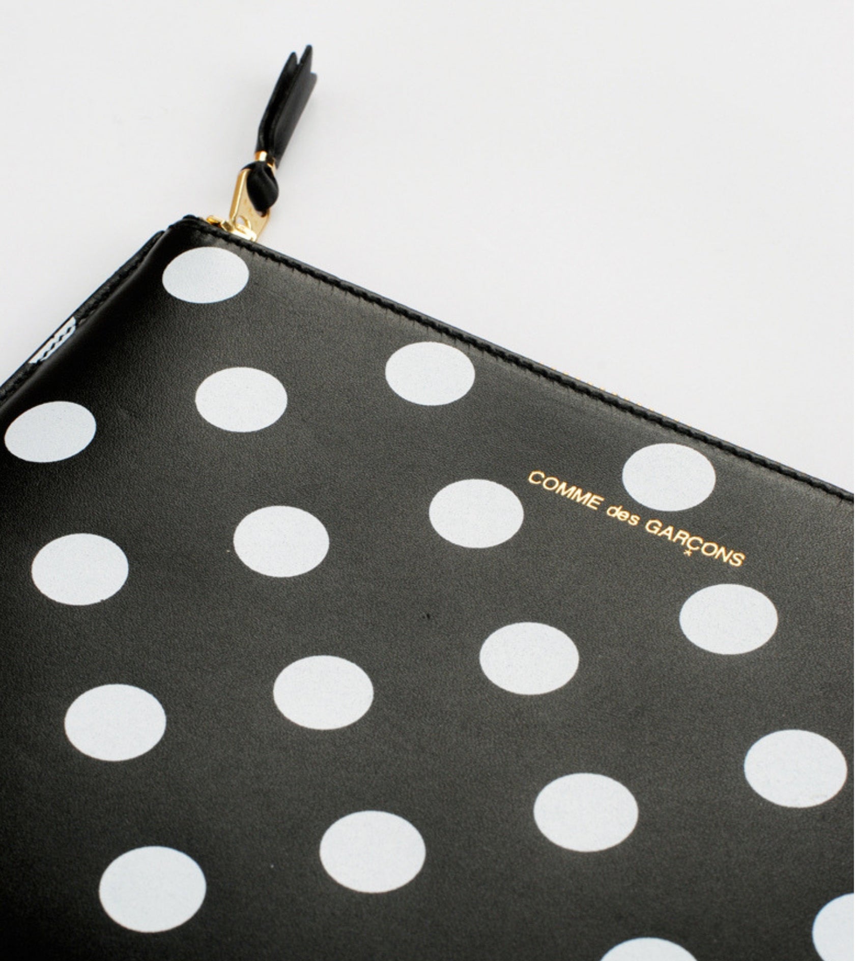 Dots Clutch Black/White