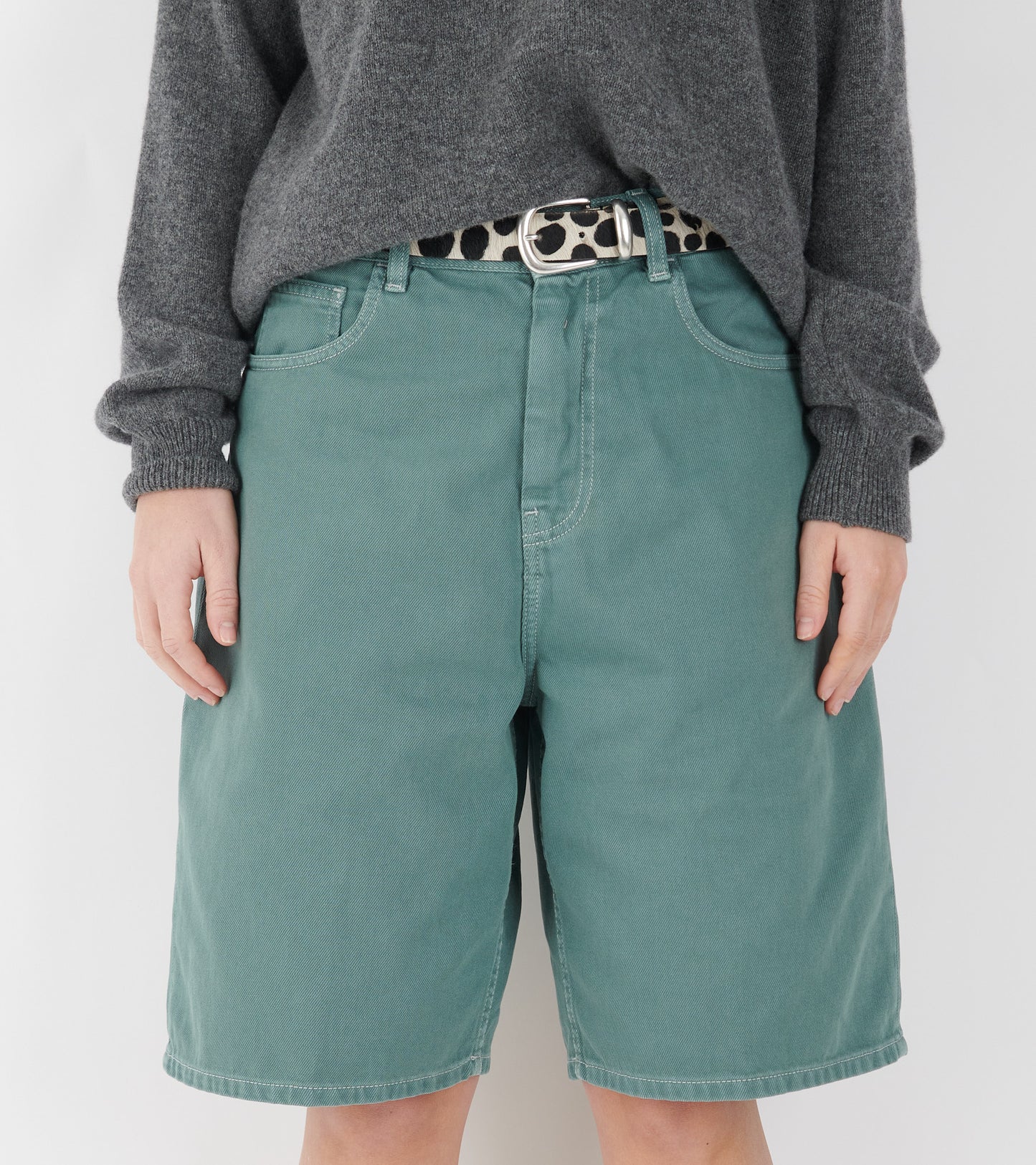 W Brandon Shorts Silver Pine Stone Dyed