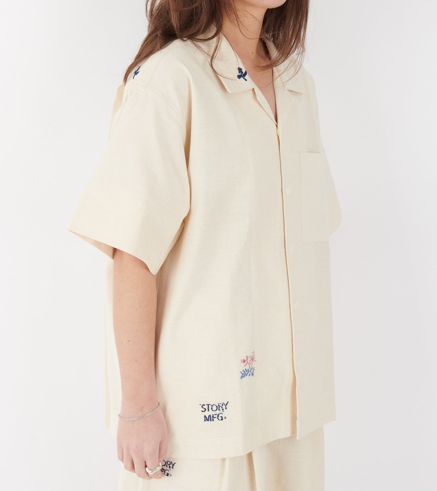 Greetings Shirt Ecru Interrupted