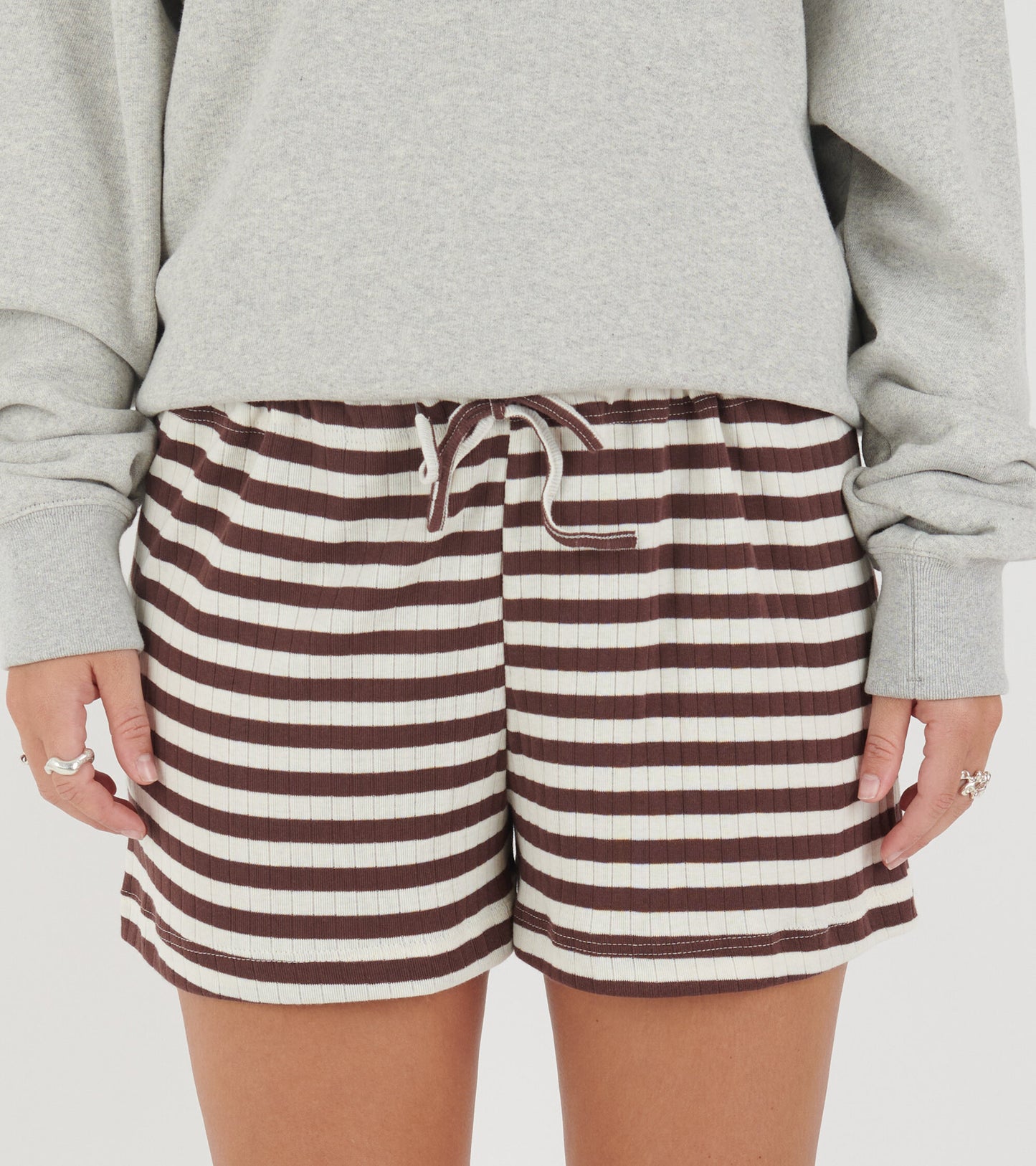 Nova Shorts 1 Brown/Ecru