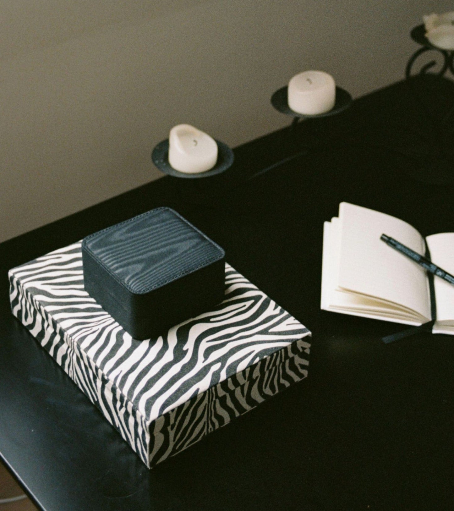 Jewelry Case Canvas Black/White