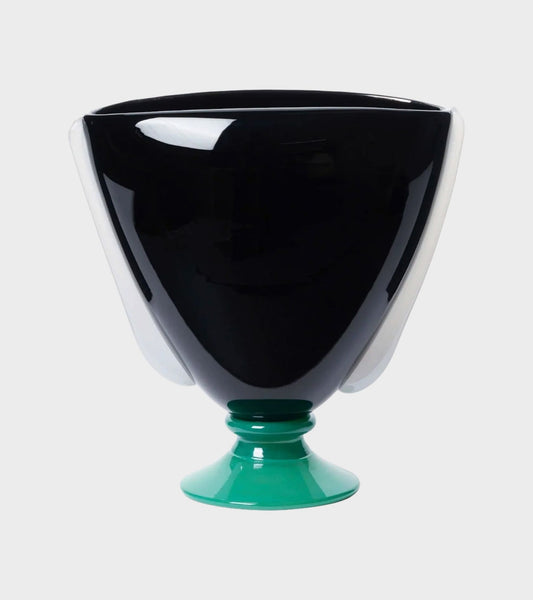 Karl Vase Piano