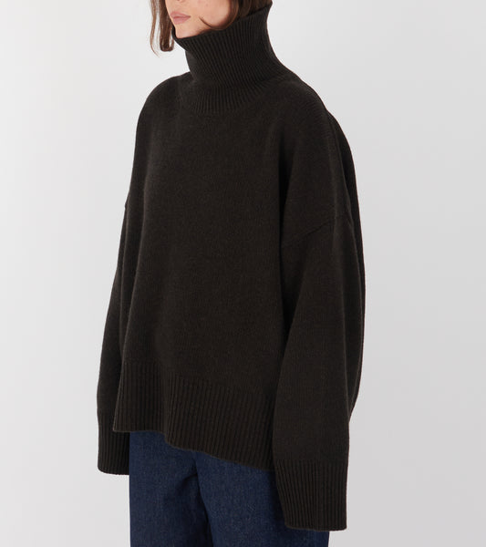 Silene T-neck Deep Brown