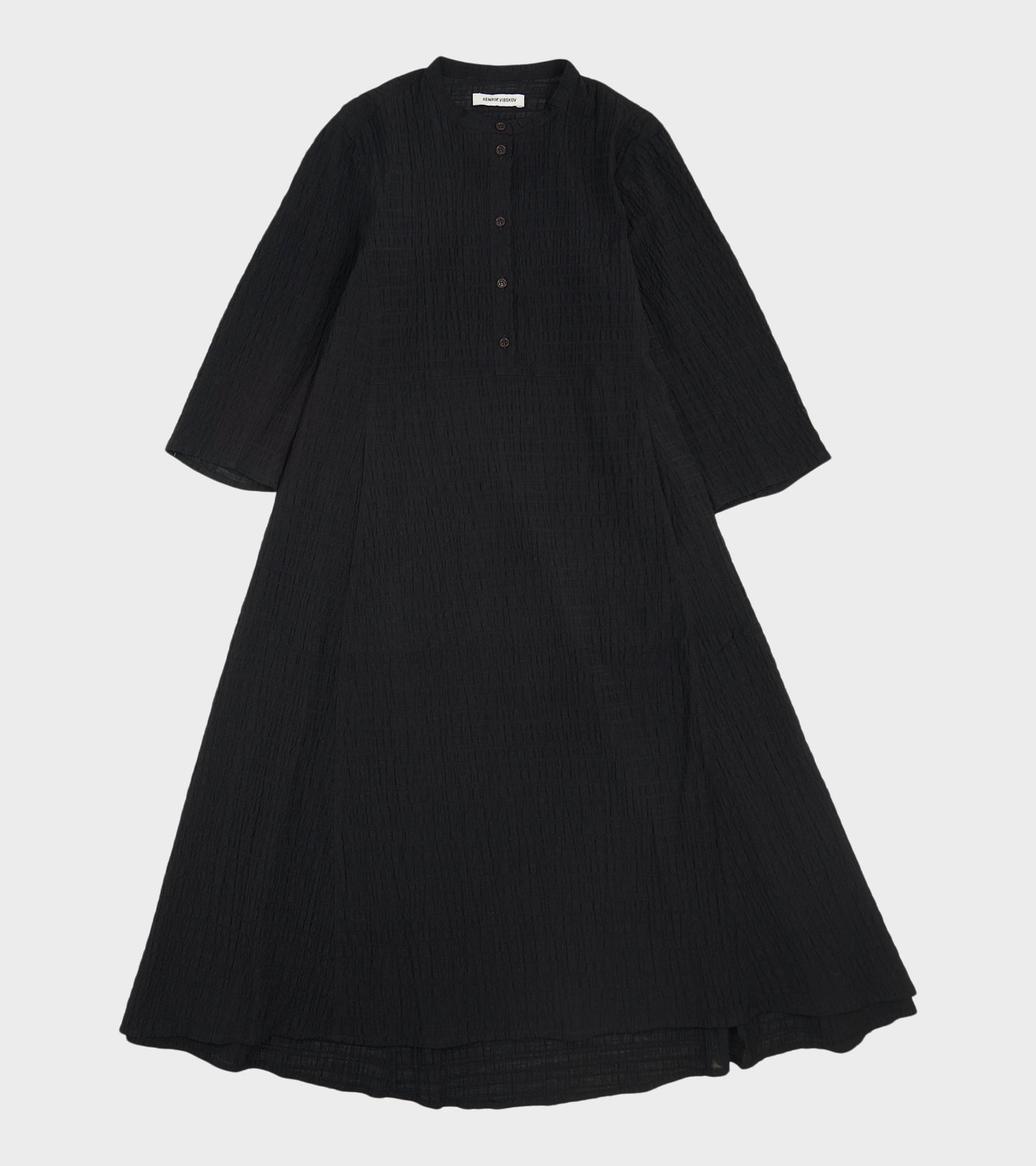 Low Pulse Dress Black