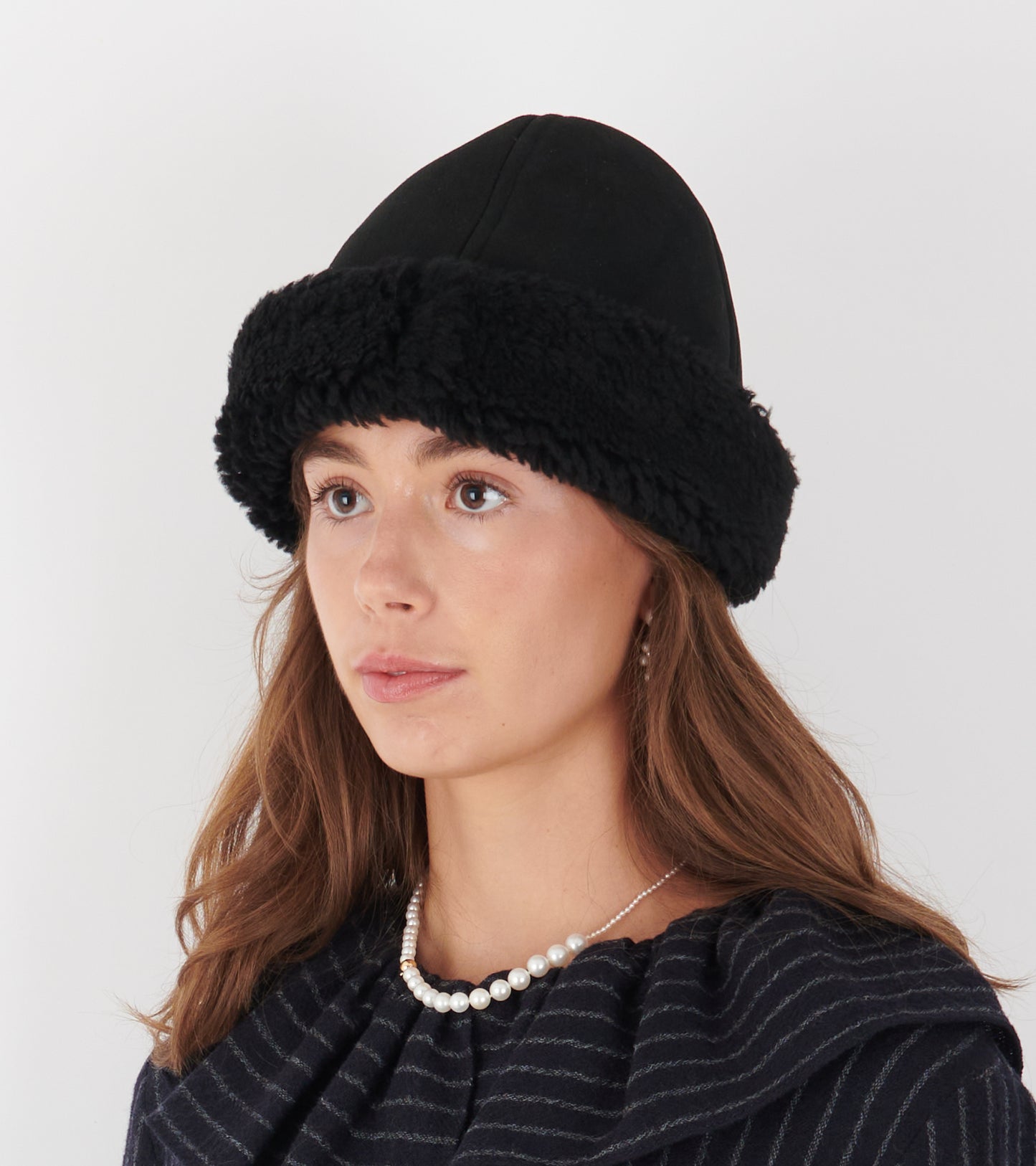 Suede Back Curly Hair Cap Black