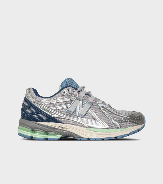 U1906RCR Silver Metallic/Still Water