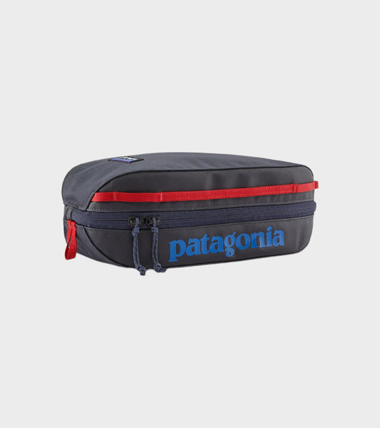 blue tomato patagonia black hole MLC 45L/Smolder the main compartment has a zip opening that opens wide so you can easily see and organise your gear Patagonia Black Hole Duffel -