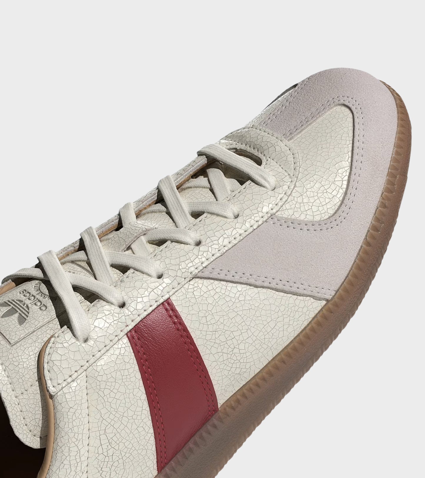 BW Army Core White/Team Victory Red