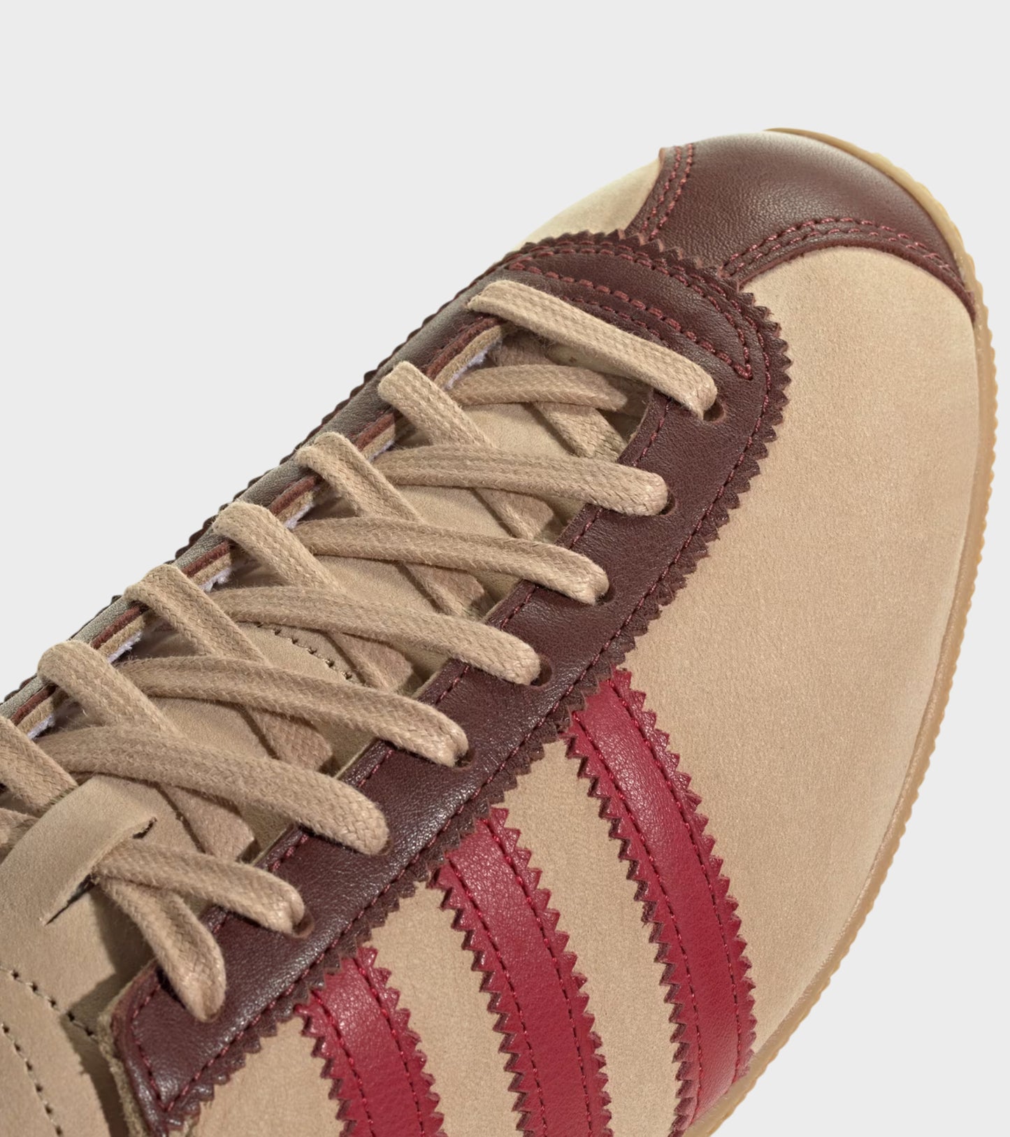 Japan Magic Beige/Team Victory Red/Gold Metallic