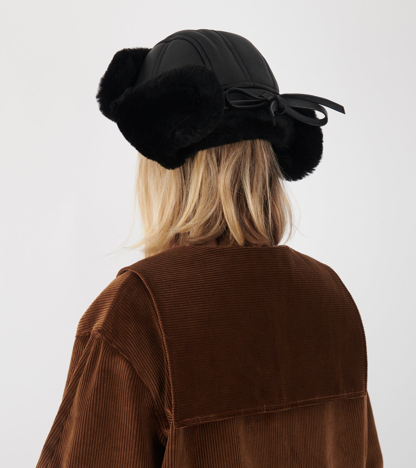 Leather Back Straight Hair Sheepskin Tapper Hat Black