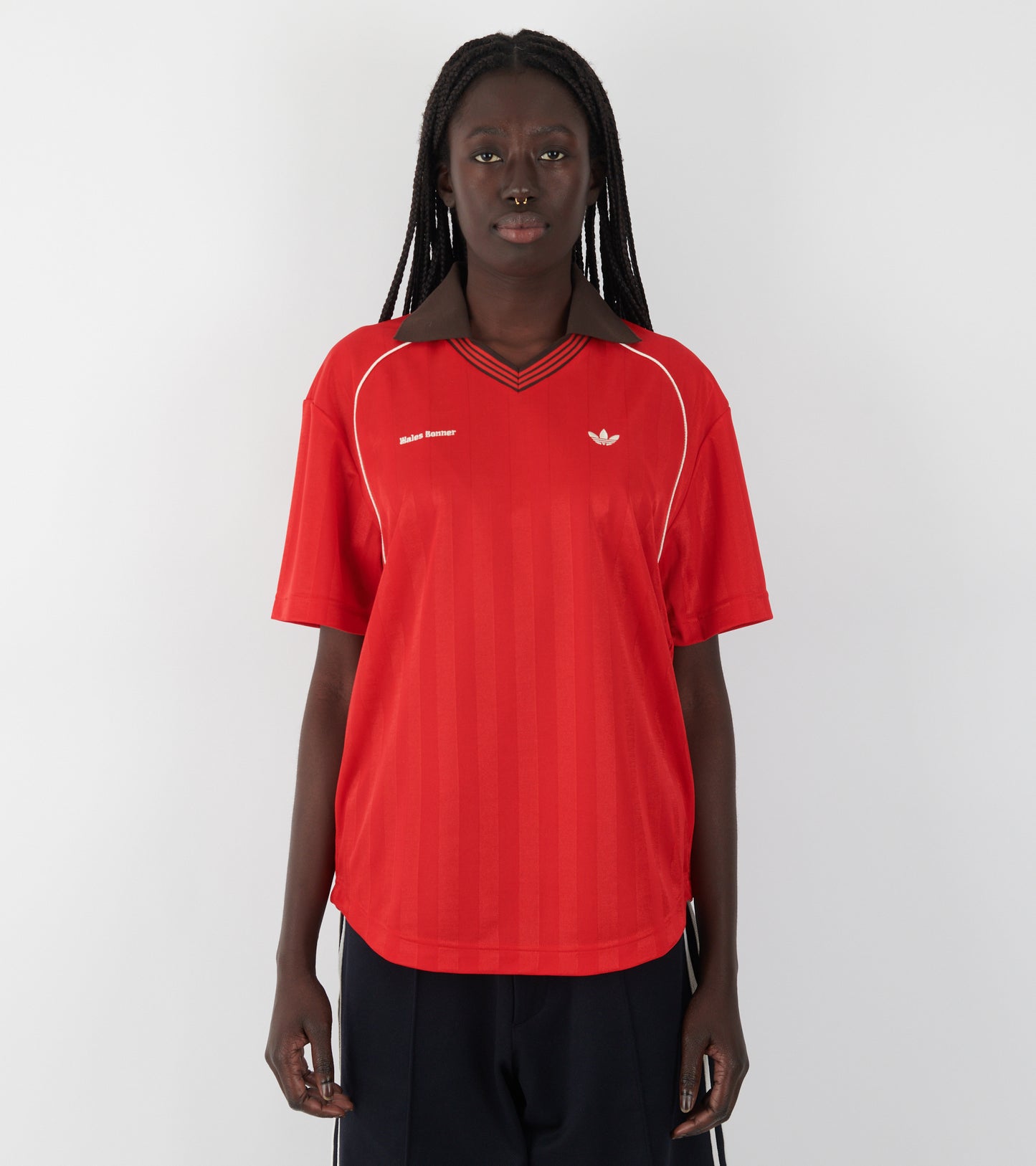 WB Football Tee Better Scarlet/Dark Brown