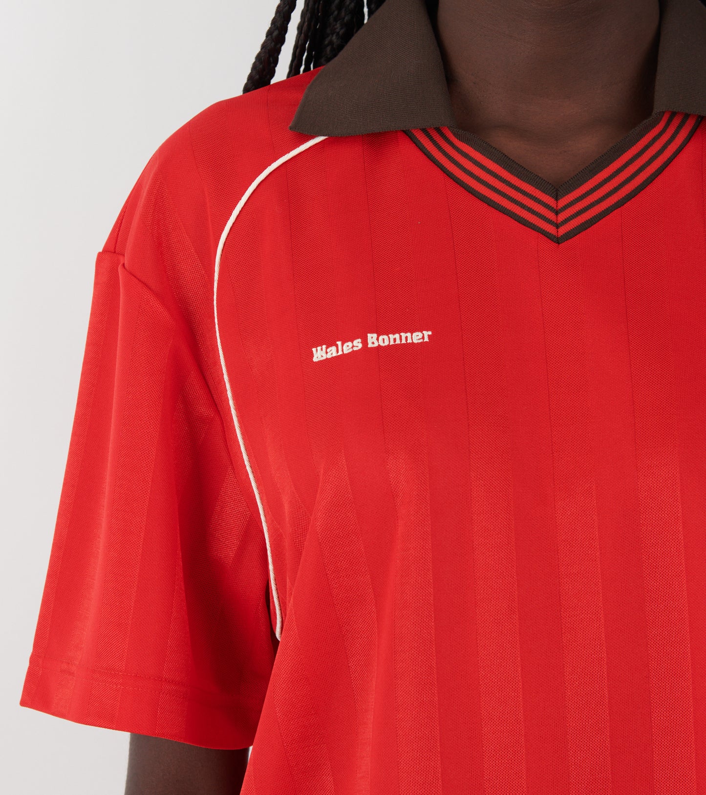 WB Football Tee Better Scarlet/Dark Brown