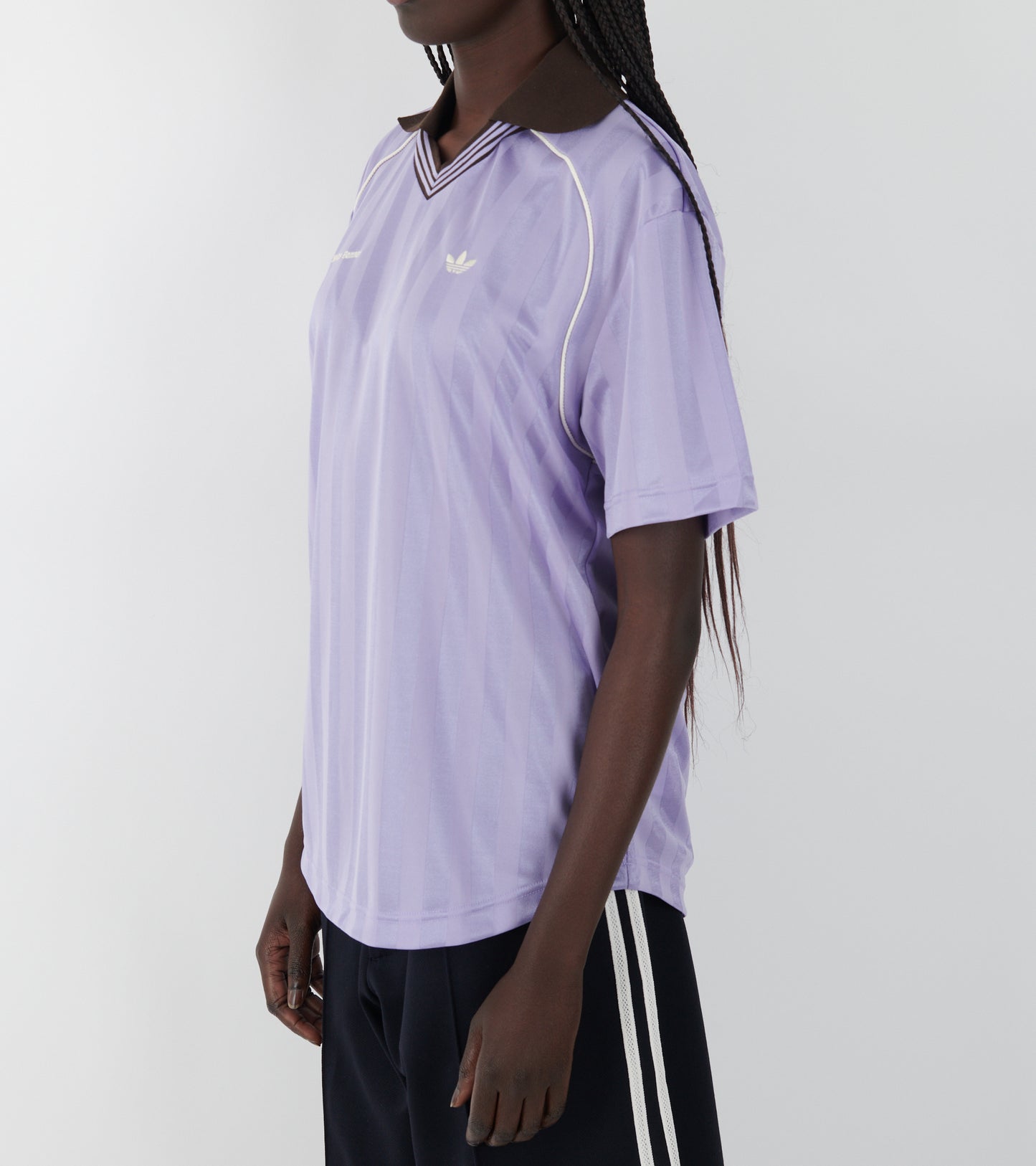 WB Football Tee Light Purple/Dark Brown