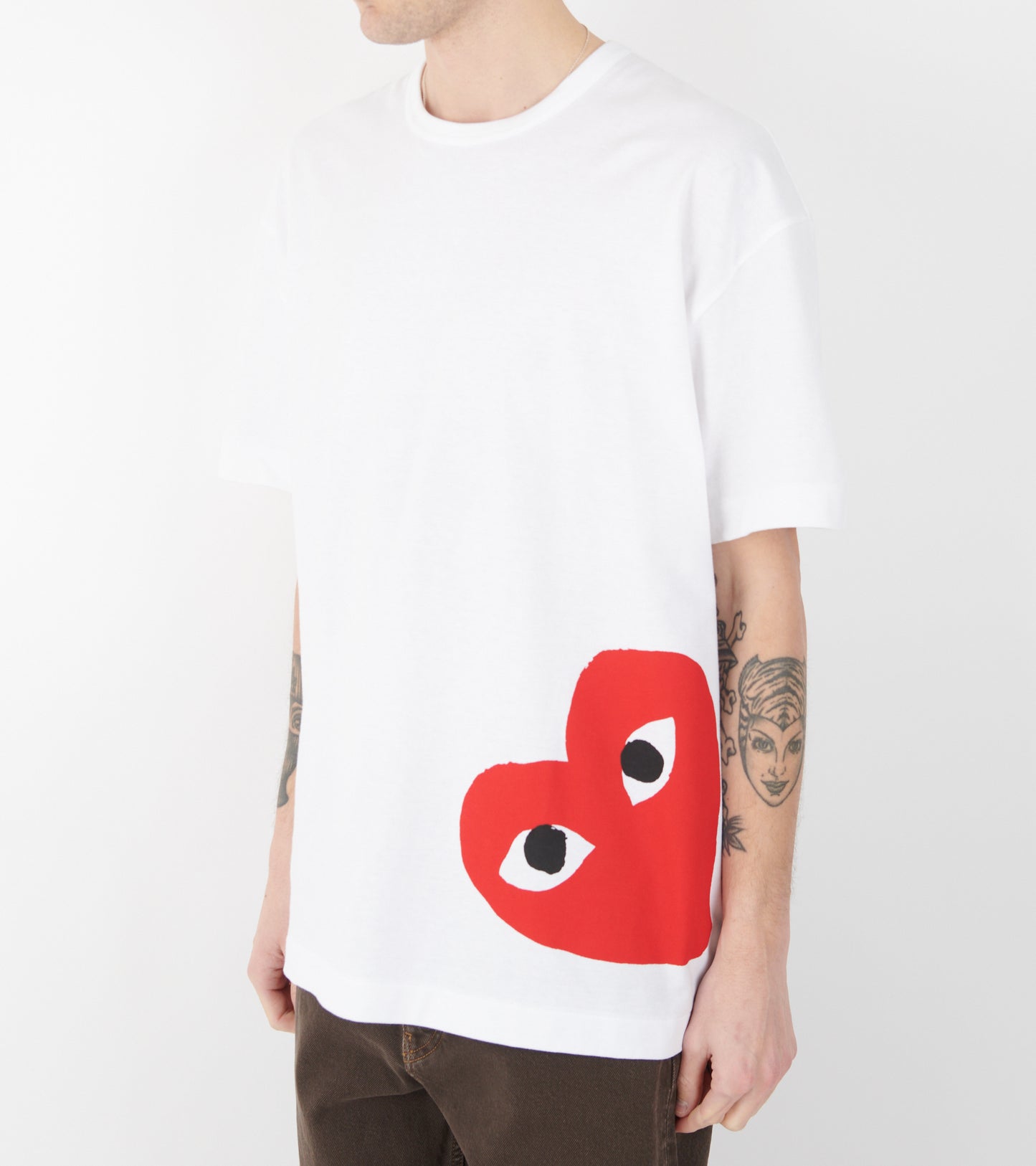 U Oversize Big Red Low Heart T-shirt White
