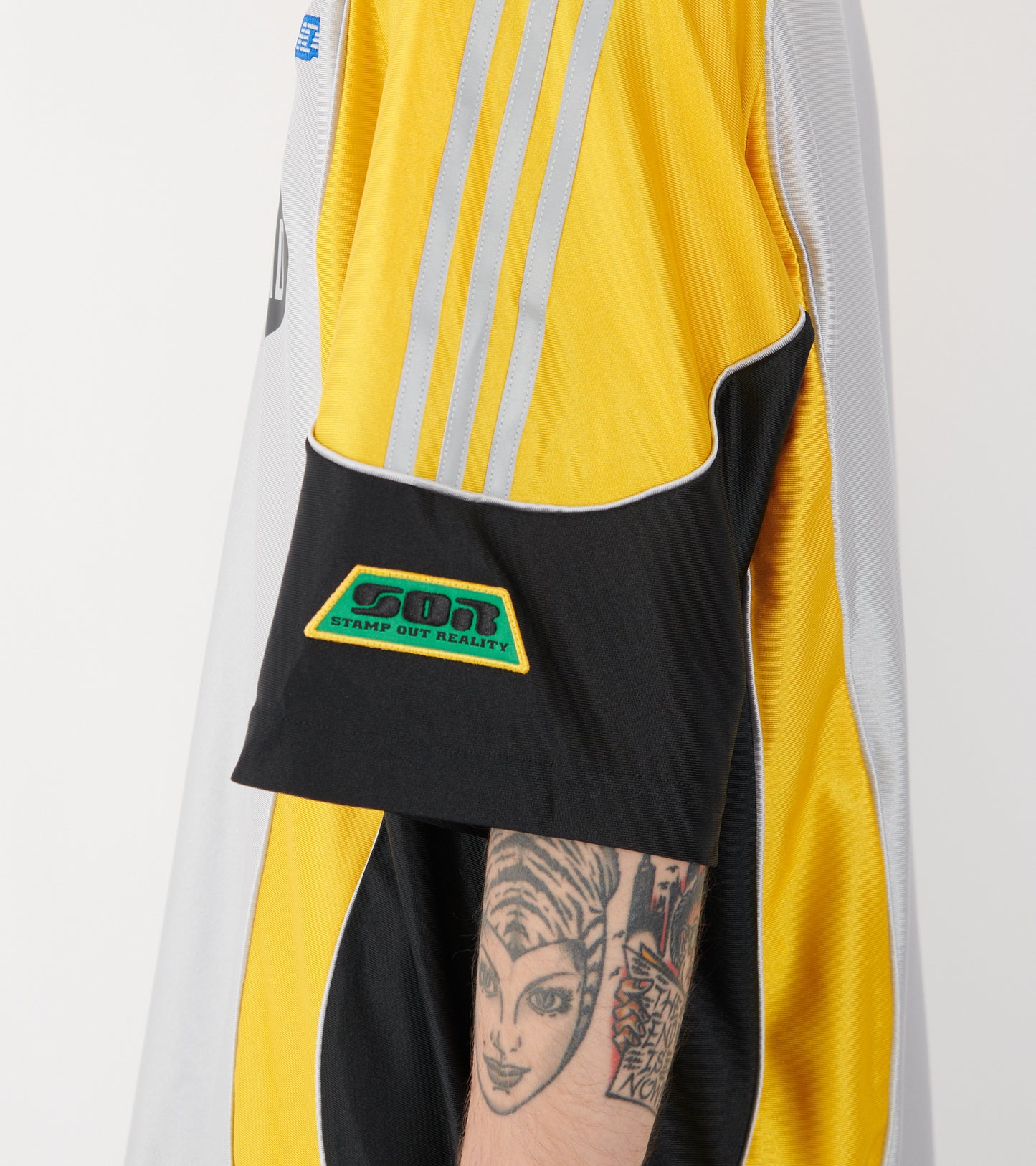 Football Jersey T-shirt Silver Metallic/Yellow